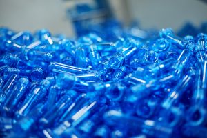 What are different plastic injection molding volumes