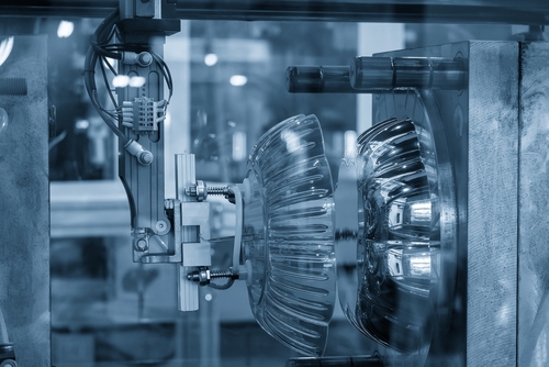 How to integrate automated finishing into an injection molding line