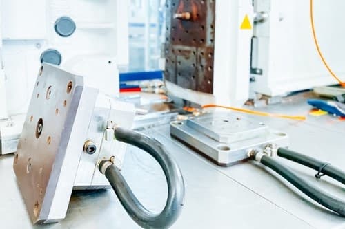 ceramics manufacturer